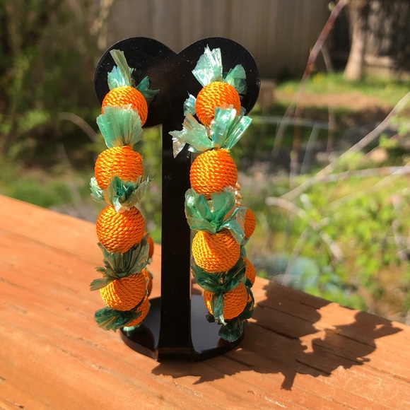 Kenneth J Lane 🆕 Orange Hoop Earrings pierced $80 new - Picture 6 of 11